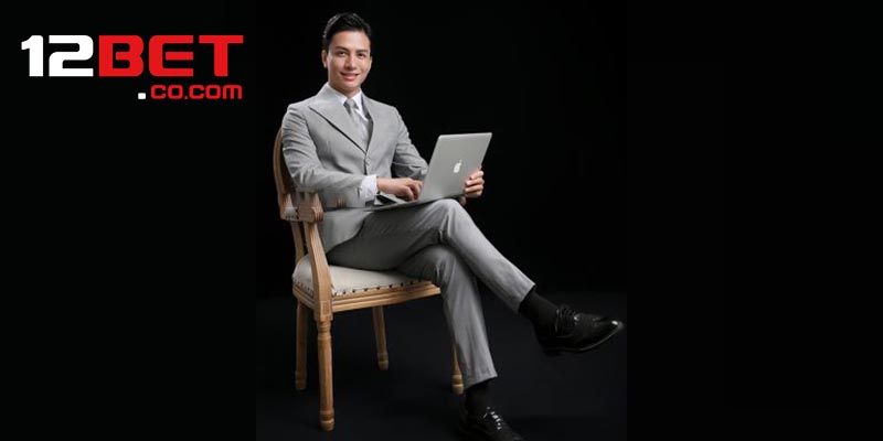 Tác giả 12BET trong ngày đầu lập nghiệp